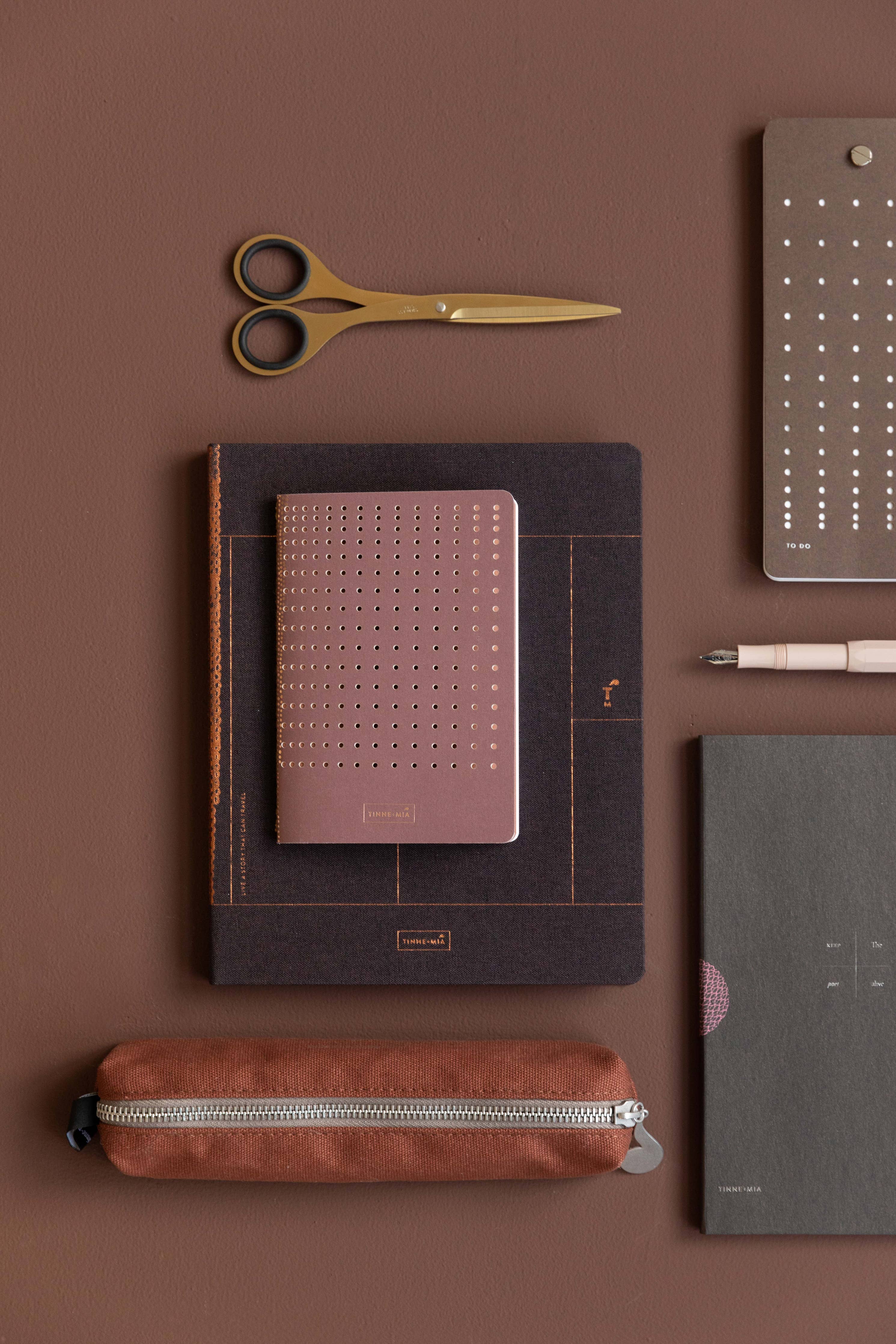Bullet journal Gridded Burgundy | Tinne Mia
